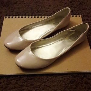 Baby Pink Xhilaration Flats, 8.5 Runs Small